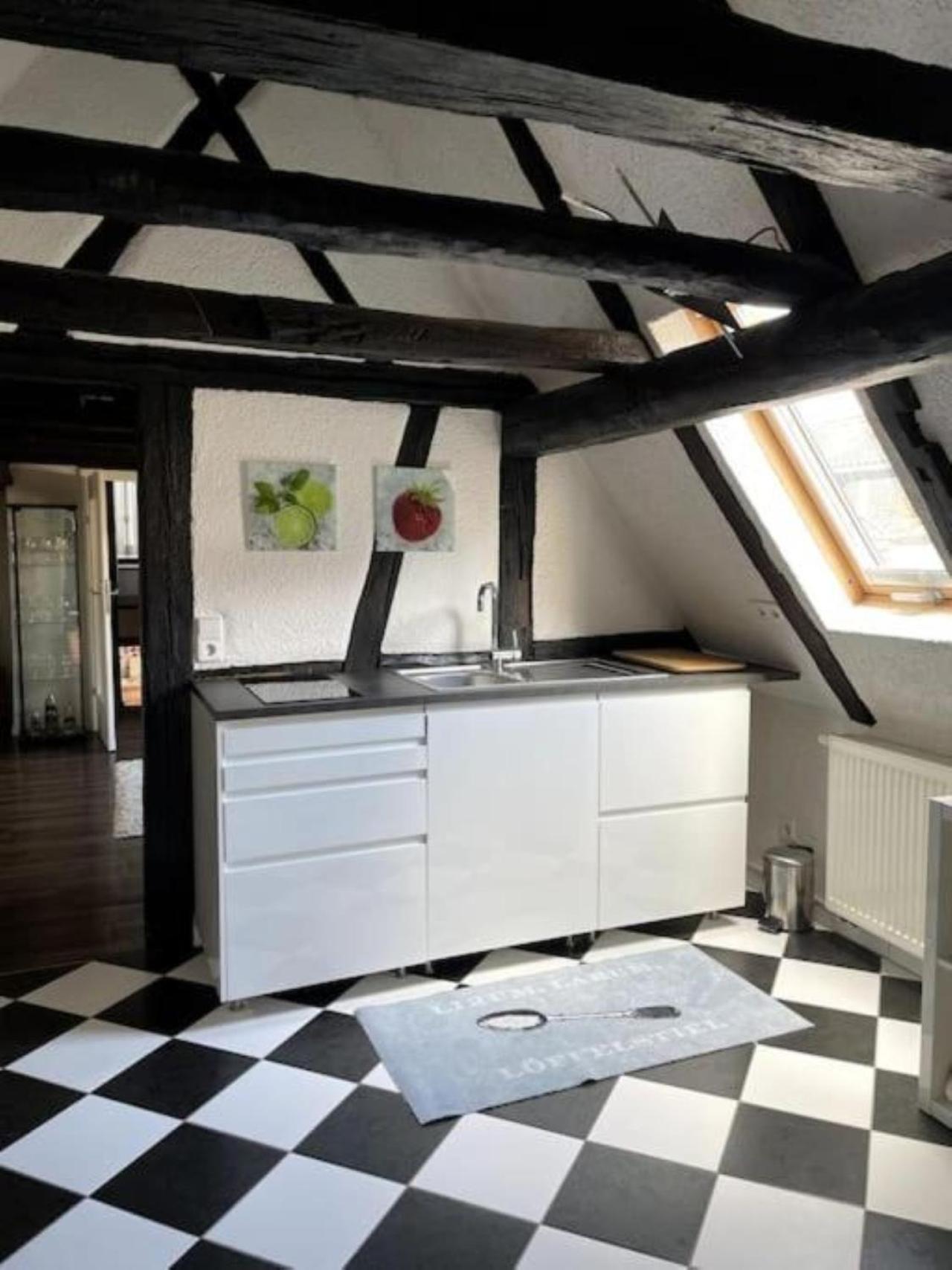 Ferienwohnung Im 'Schmoller - Hof' Neustadt an der Weinstrasse Ngoại thất bức ảnh